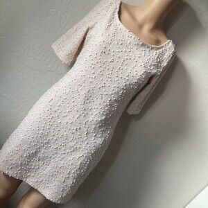 FOREVER 21 CREAM SIZE MEDIUM MID SLEEVE MINI DRESS